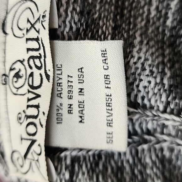 Long Cardigan/Cover - Picture 2 of 4